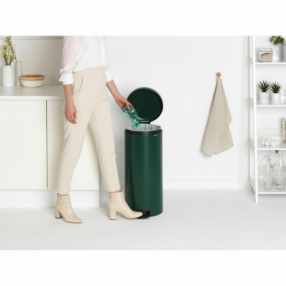 Brabantia Treteimer NewIcon, Abfalleimer, Mülleimer, Stahl, Pine Green, 30 L, 304088