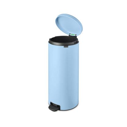 Brabantia NewIcon Treteimer, Mülleimer, Abfalleimer, Stahl, Dreamy Blue, 30 L, 202667