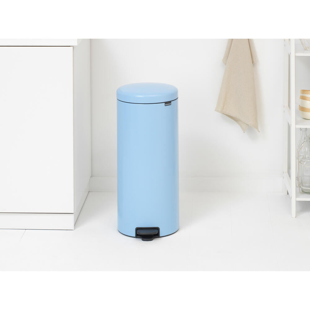 Brabantia NewIcon Treteimer, Mülleimer, Abfalleimer, Stahl, Dreamy Blue, 30 L, 202667